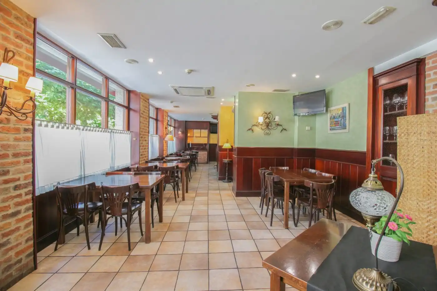 Commercial properties for sale in Aretxabaleta  with Air Conditioner and Furnished