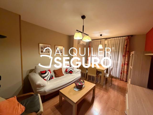 Piso en Alquiler en Trigo en Guardia Civil - Zona industrial