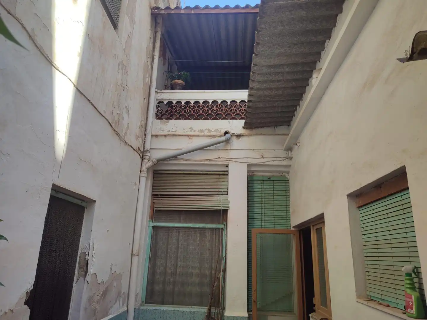 Exterior view of Houses for sale in Elda  with Terrace and Storage room