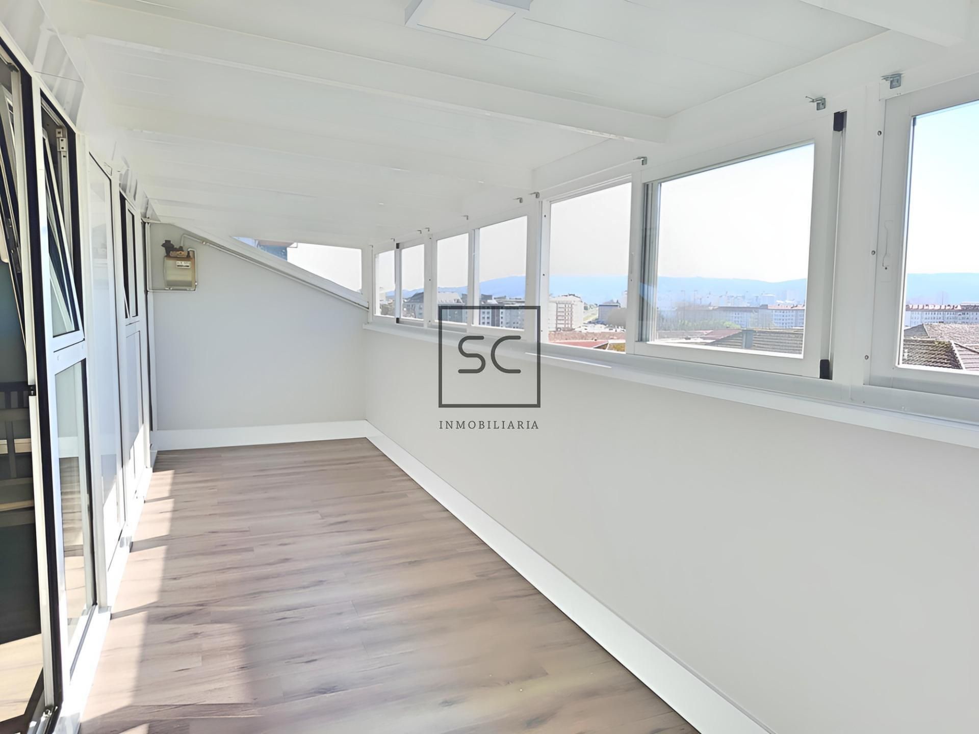 Habitación de Ático de alquiler en Ferrol con Calefacción y Amueblado