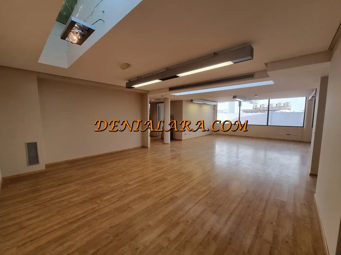 Local en venta en Ondara
