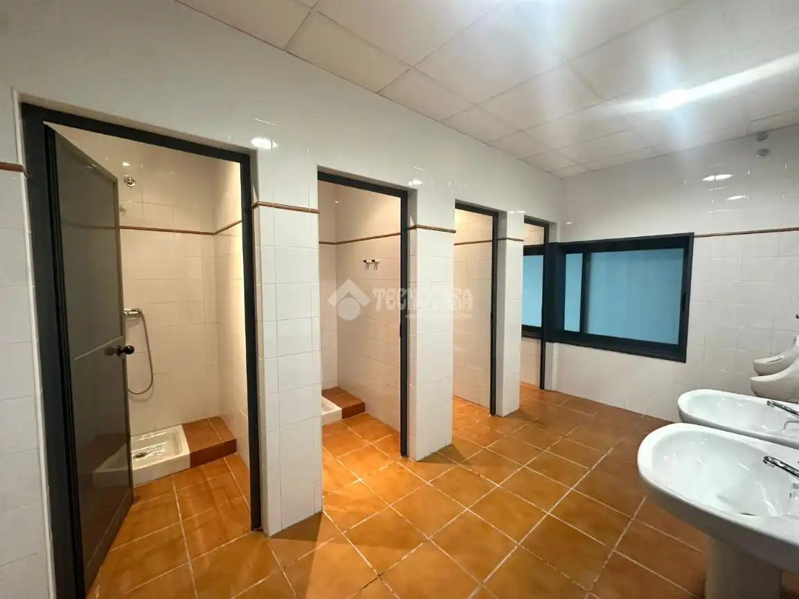 Local comercial en venta en Zona de la Vega, imagen 27