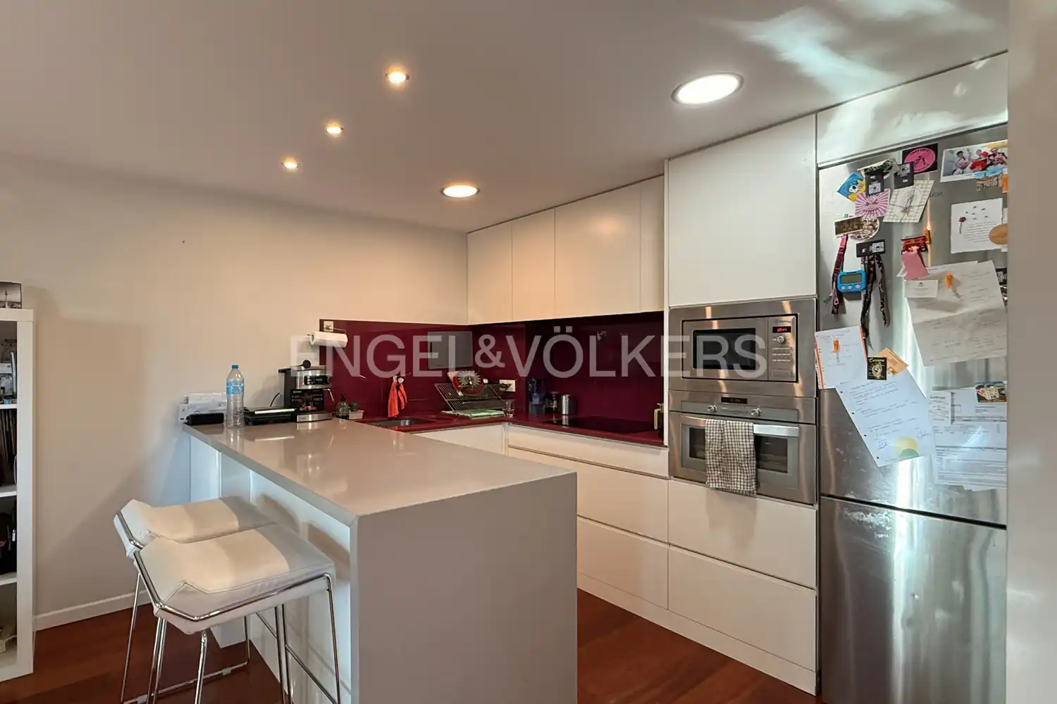 Kitchen of Flat for rent in Paterna  with Air Conditioner, Heating and Parquet flooring