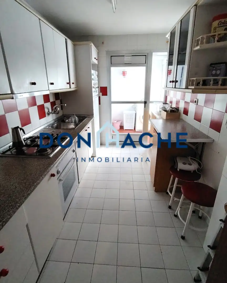 Kitchen of Flat for sale in Mérida  with Air Conditioner and Furnished