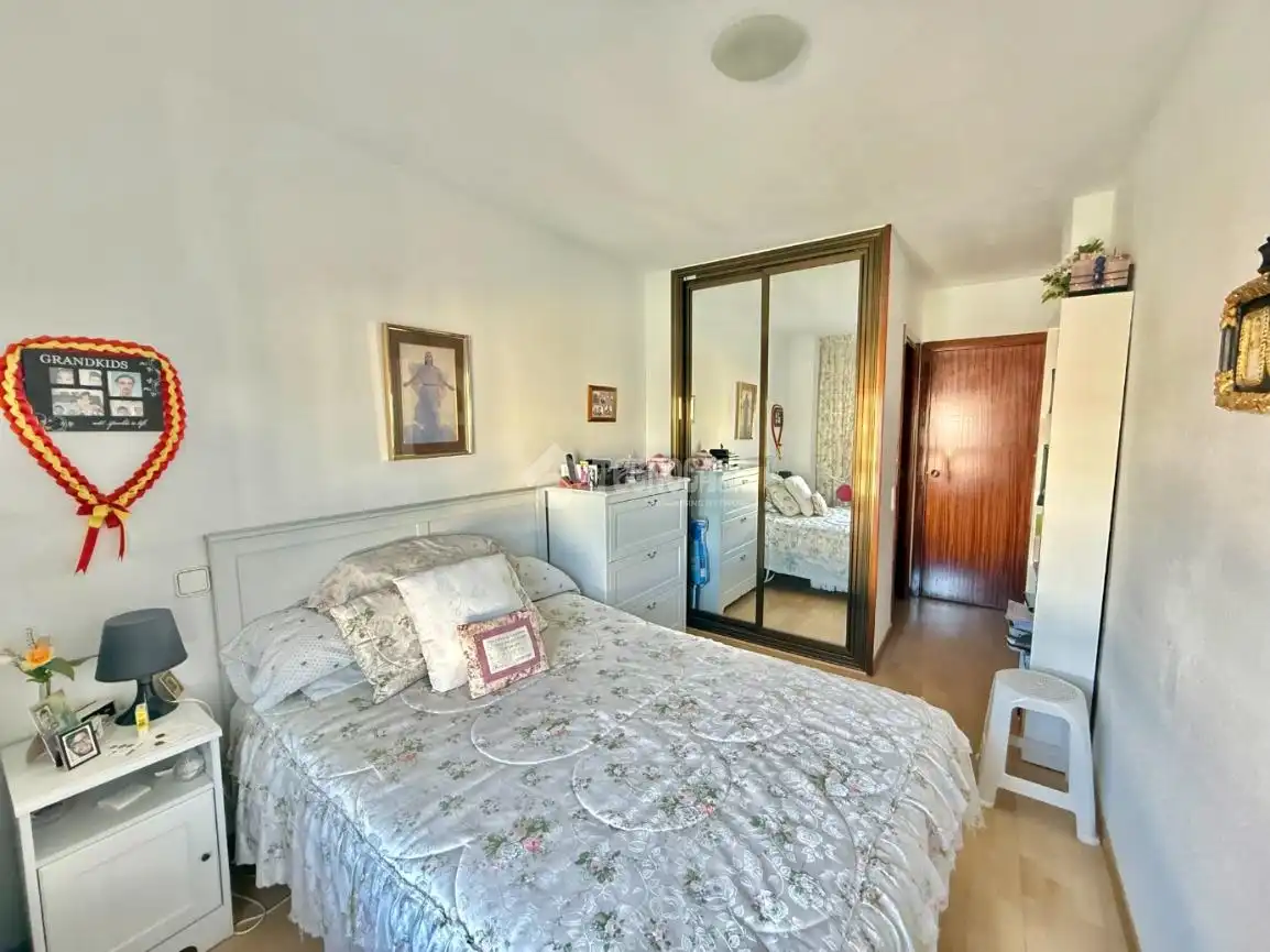 Bedroom of Flat for sale in Madrid  with Air Conditioner, Heating and Terrace