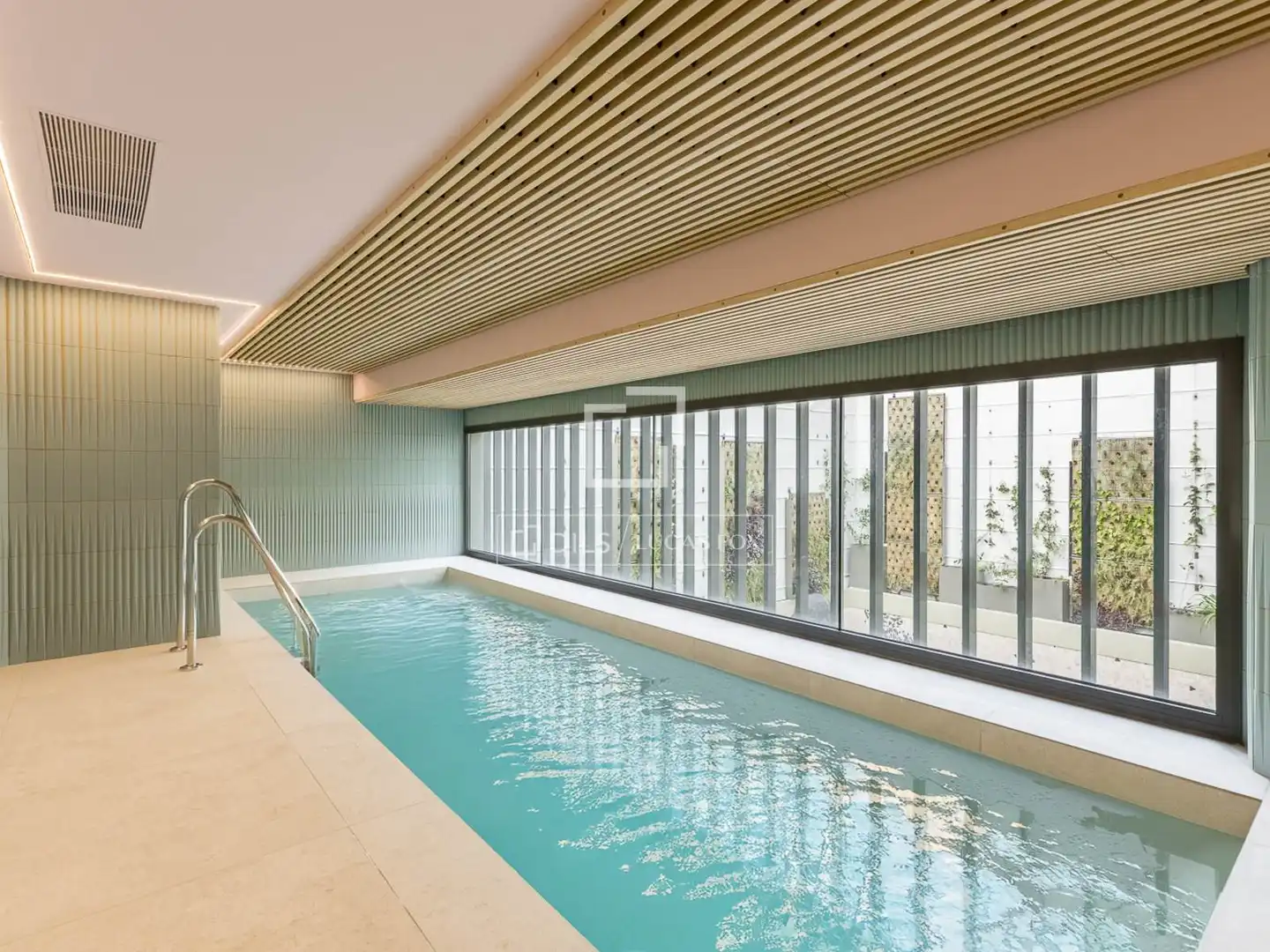Swimming pool of Attic for sale in Barcelona  with Air Conditioner, Terrace and Swimming Pool