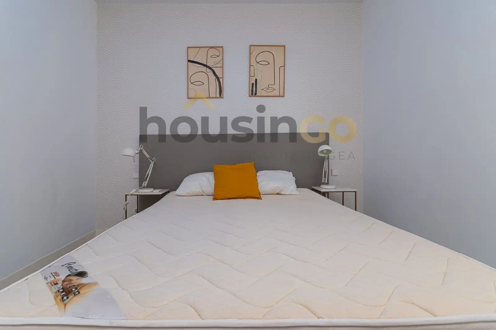 Bedroom of Flat for rent in Madrid  with Air Conditioner, Heating and Furnished