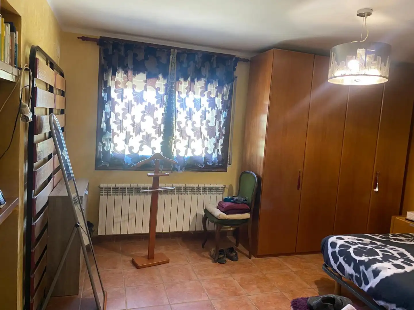 Habitación de Casa adosada en venta en Els Hostalets de Pierola con Calefacción y Horno