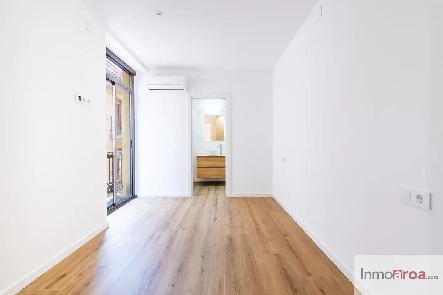 Bedroom of Flat for rent in Castellón de la Plana / Castelló de la Plana  with Air Conditioner, Heating and Furnished