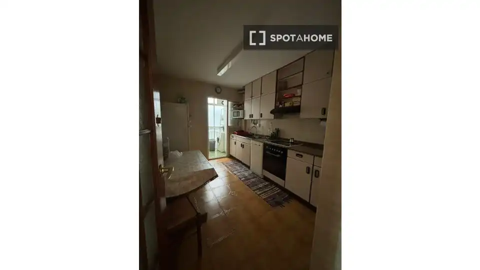 Kitchen of Flat for share in Pineda de Mar  with Air Conditioner, Heating and Furnished