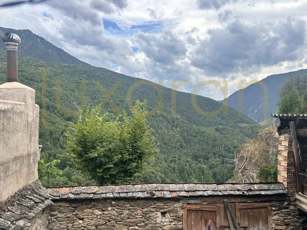 Casa o chalet en venta en Tírvia