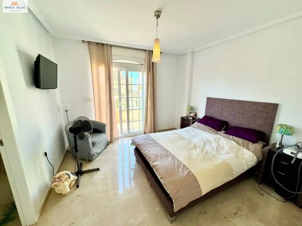 Dormitori de Casa o xalet en venda en San Fulgencio amb Aire condicionat, Jardí privat i Balcó