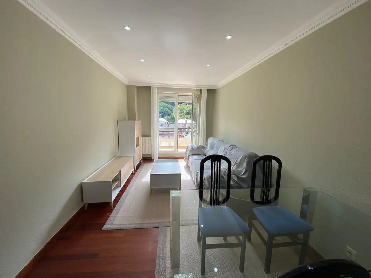Maisonette zur Miete in Calle Jose Maria Vega, Cotolino