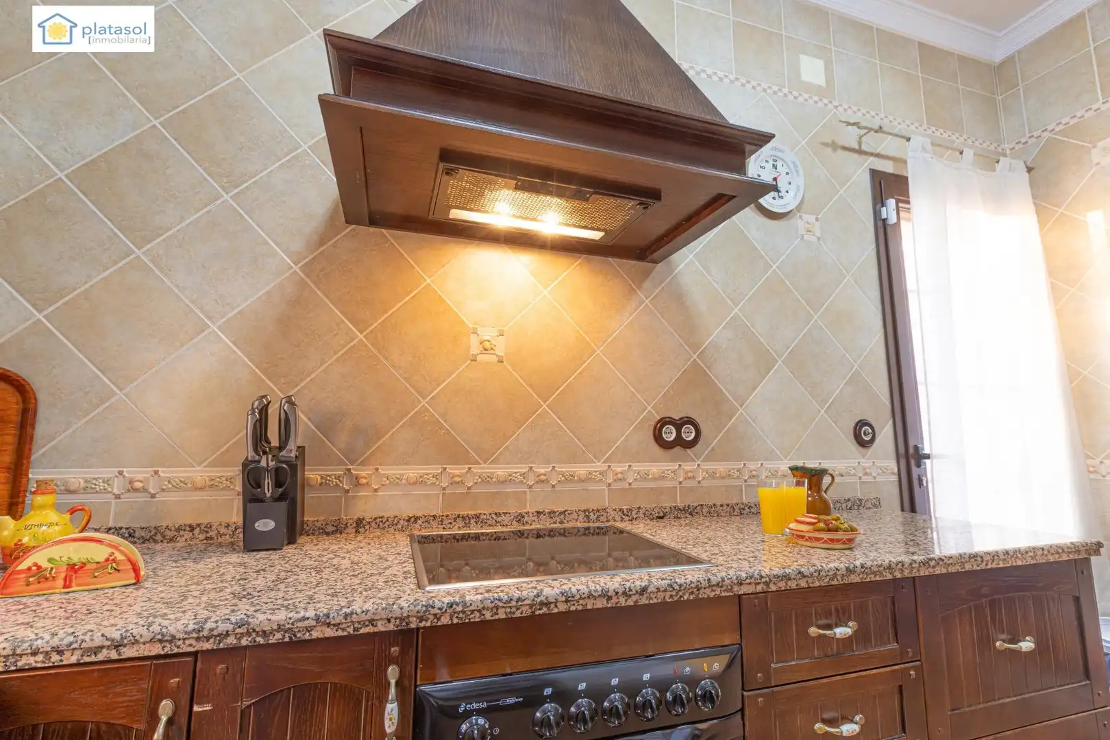 Cocina de Finca rústica en venta en Chucena con Aire acondicionado, Calefacción y Jardín privado