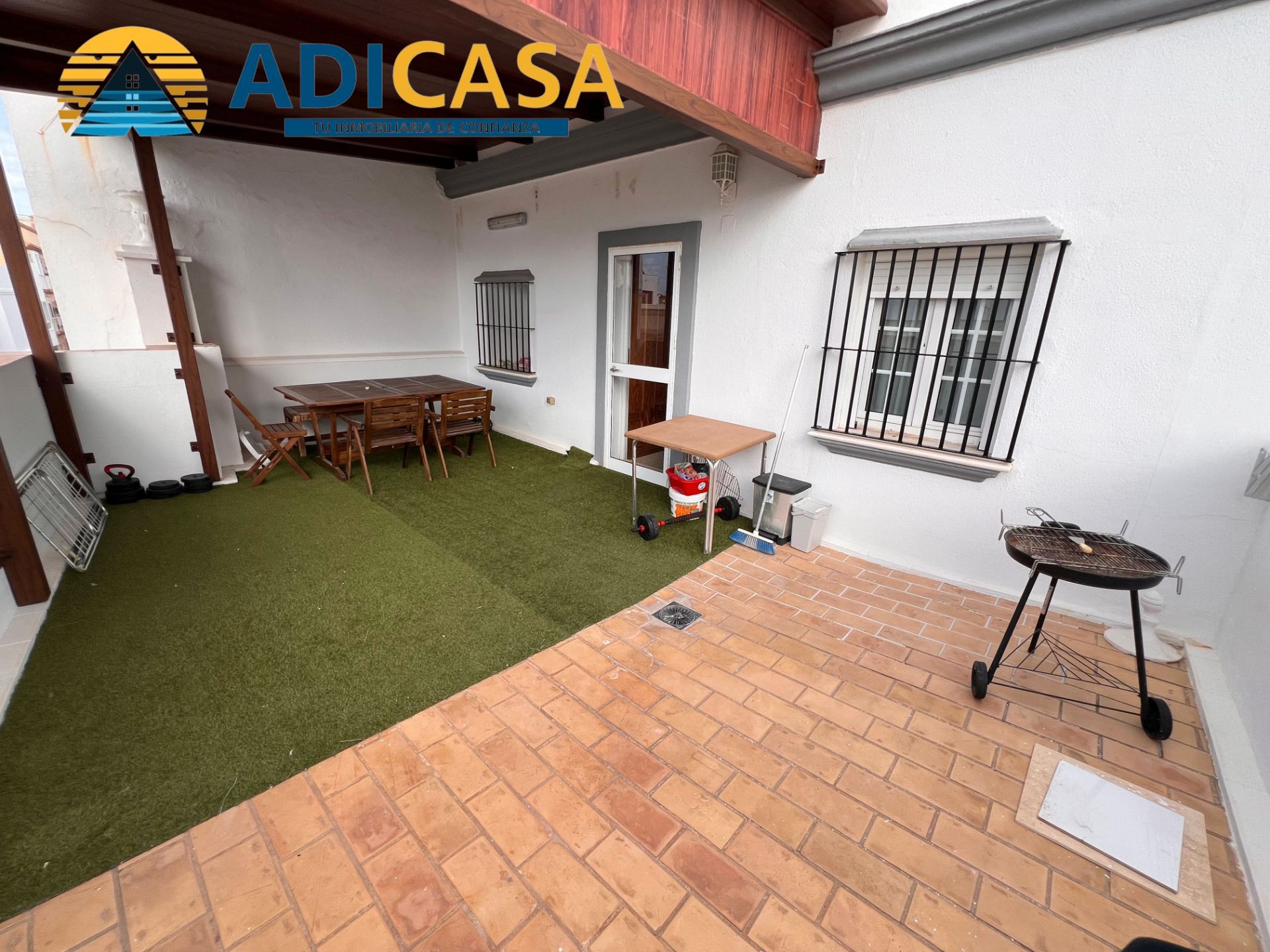 Garden of House or chalet for sale in San Fernando  with Air Conditioner and Terrace