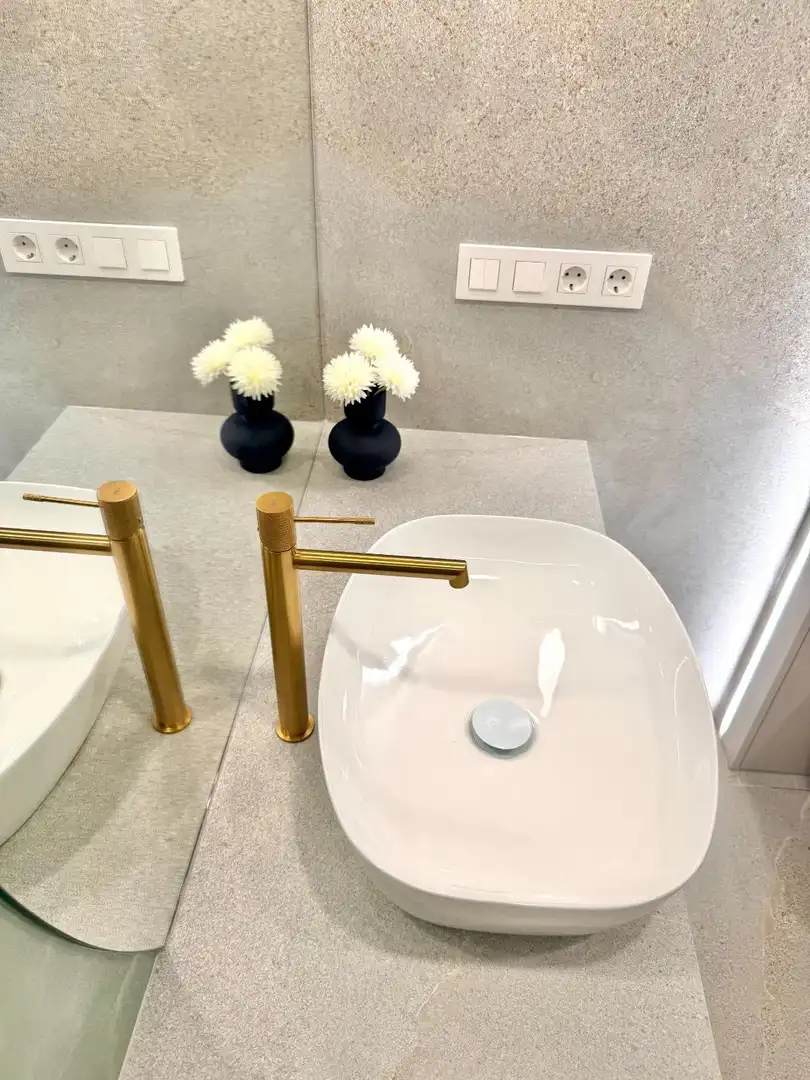 Badezimmer von Wohnungen zum Verkauf in Granadilla de Abona mit Klimaanlage, Möbliert und Balkon