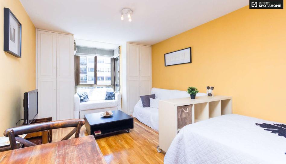 Photo 1 of Study to share in Castillejos - Cuzco, Madrid