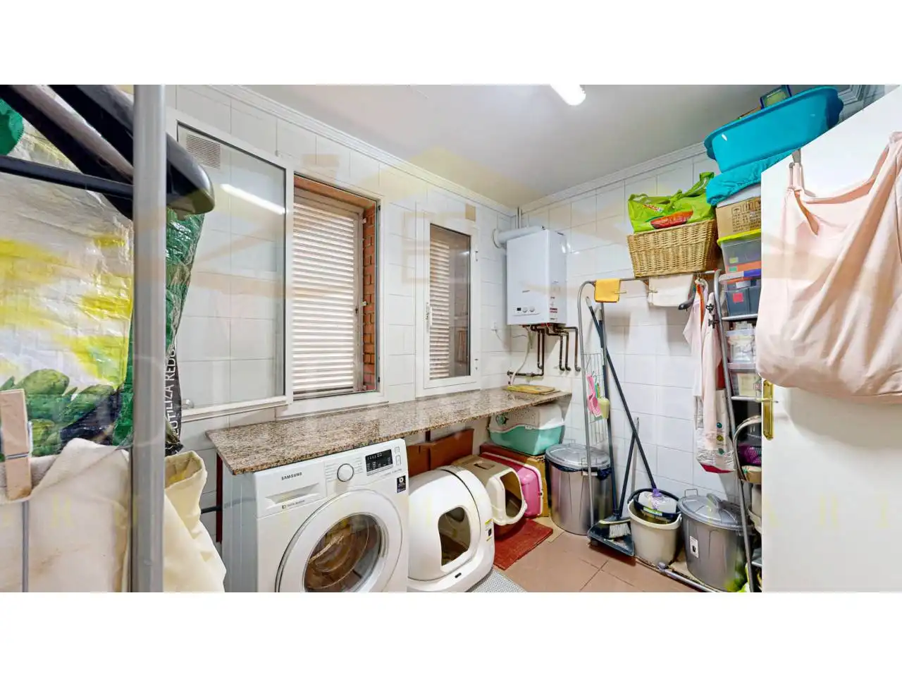 Cuina de Casa o xalet en venda en Corbera de Llobregat amb Aire condicionat, Calefacció i Jardí privat