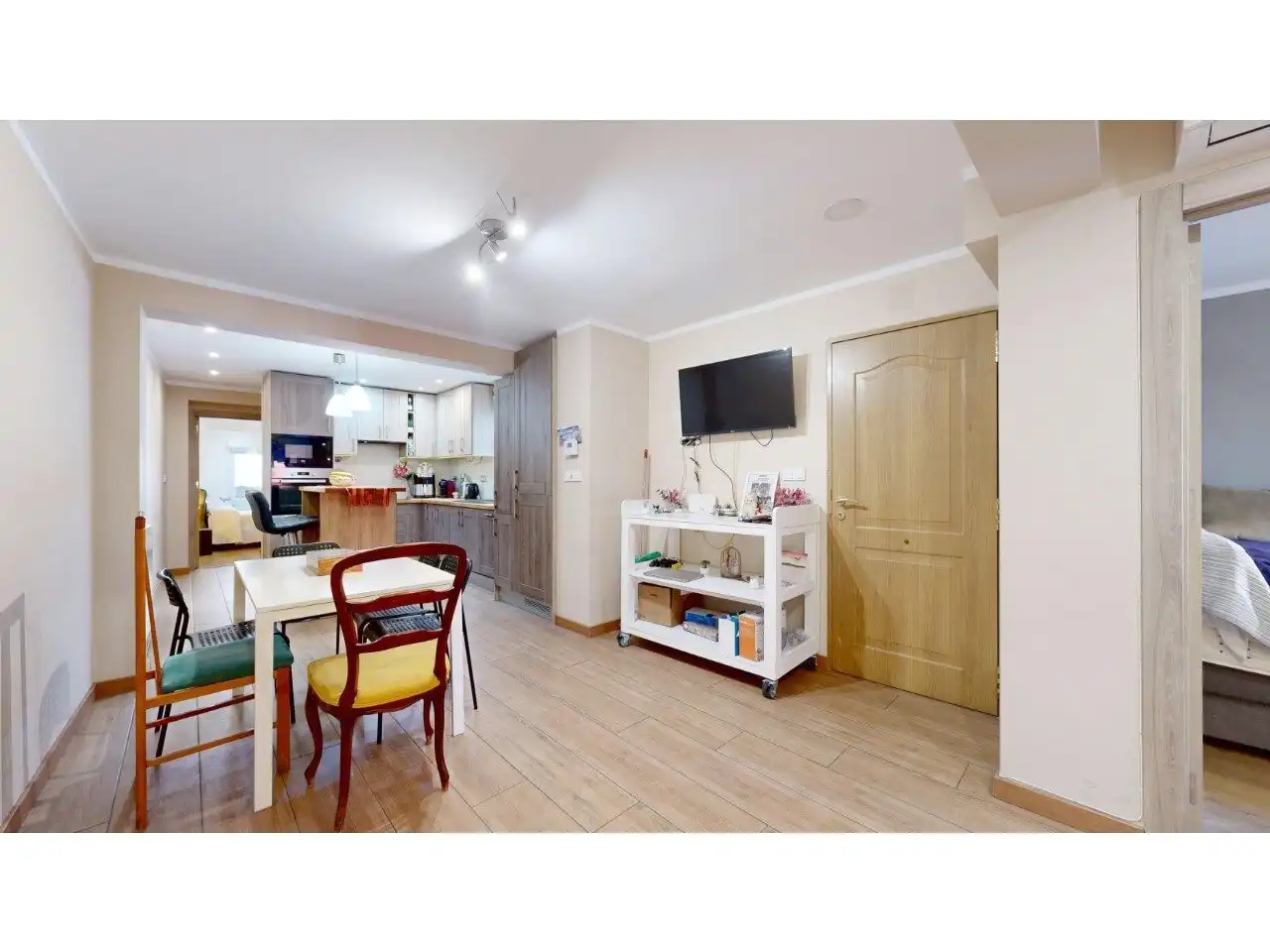 Flat for sale in Torrent  with Air Conditioner, Private garden and Balcony