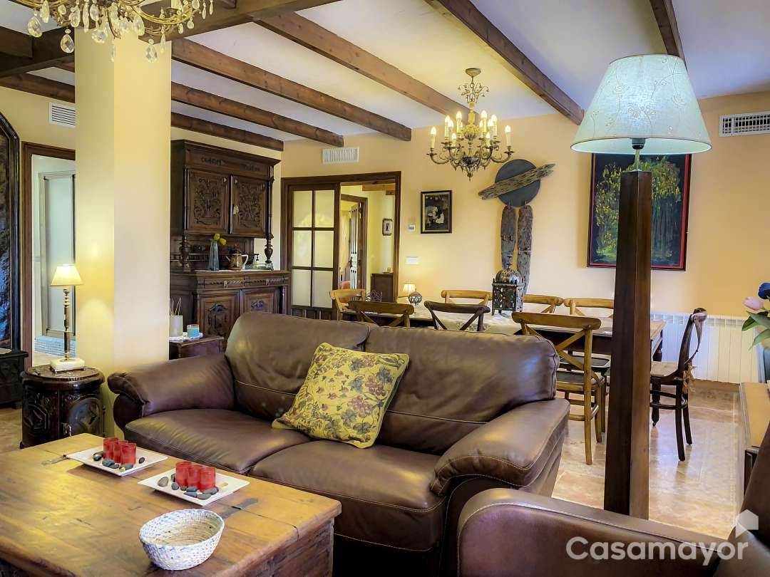 Living room of House or chalet for sale in Aigües  with Air Conditioner, Heating and Private garden