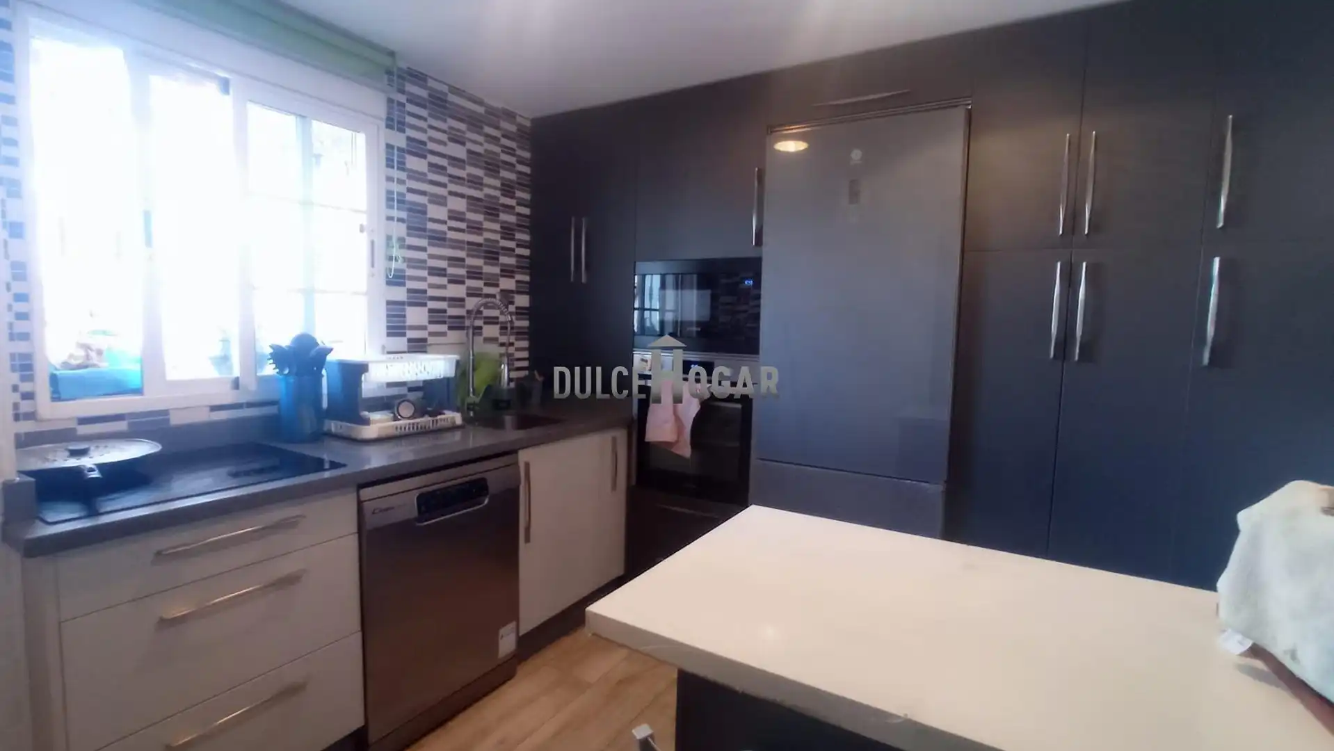 Casa a schiera con terrazza in vendita a Avenida TORRE DE LA, imagen 4