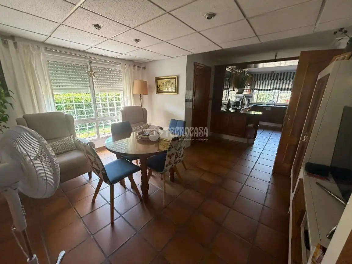 Comedor de Casa o chalet en venta en Badajoz con Aire acondicionado, Jardín privado y Piscina