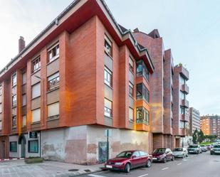 Exterior view of Premises for sale in Oviedo 