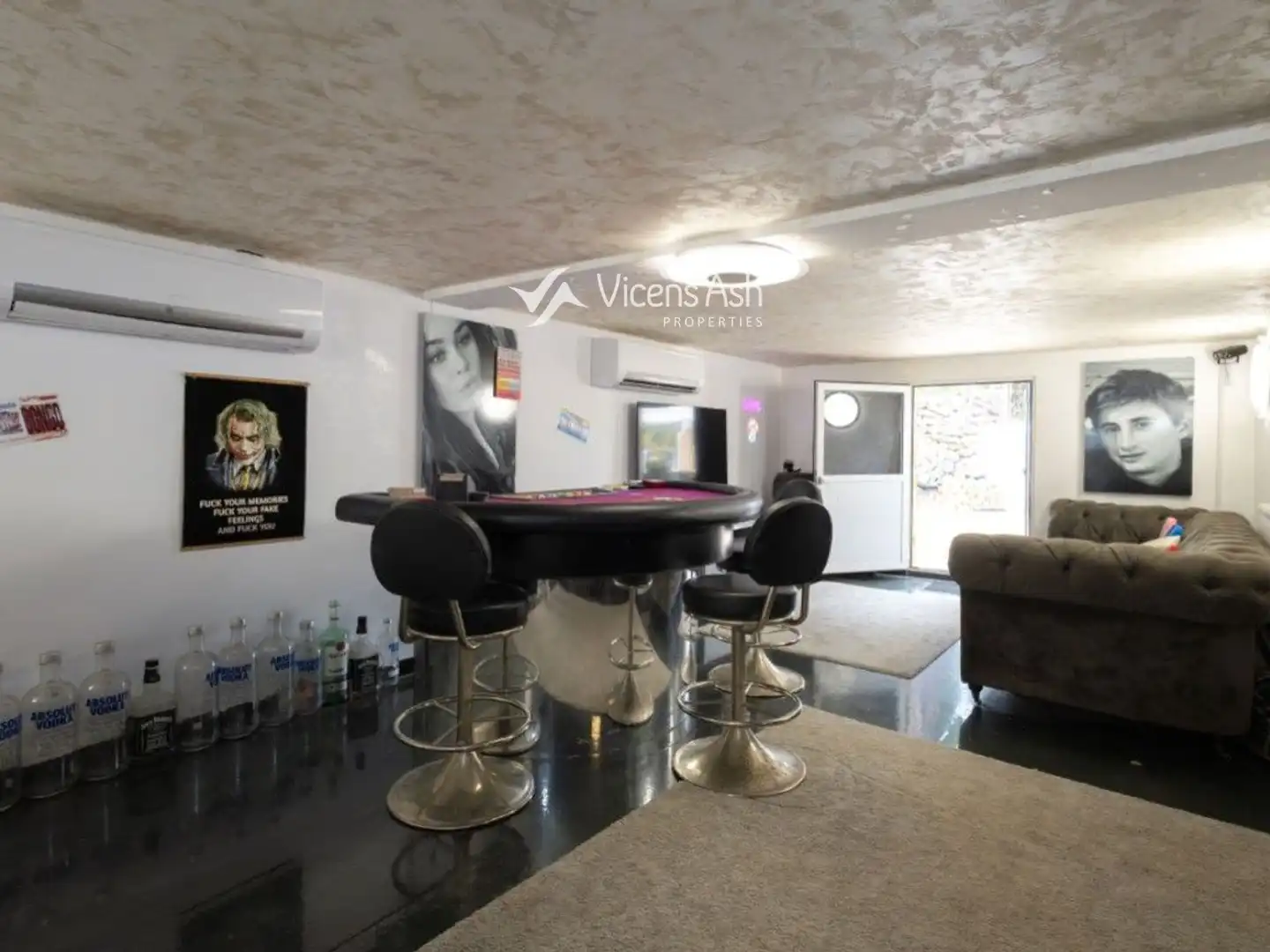 Houses for sale in Jávea / Xàbia  with Air Conditioner, Terrace and Storage room