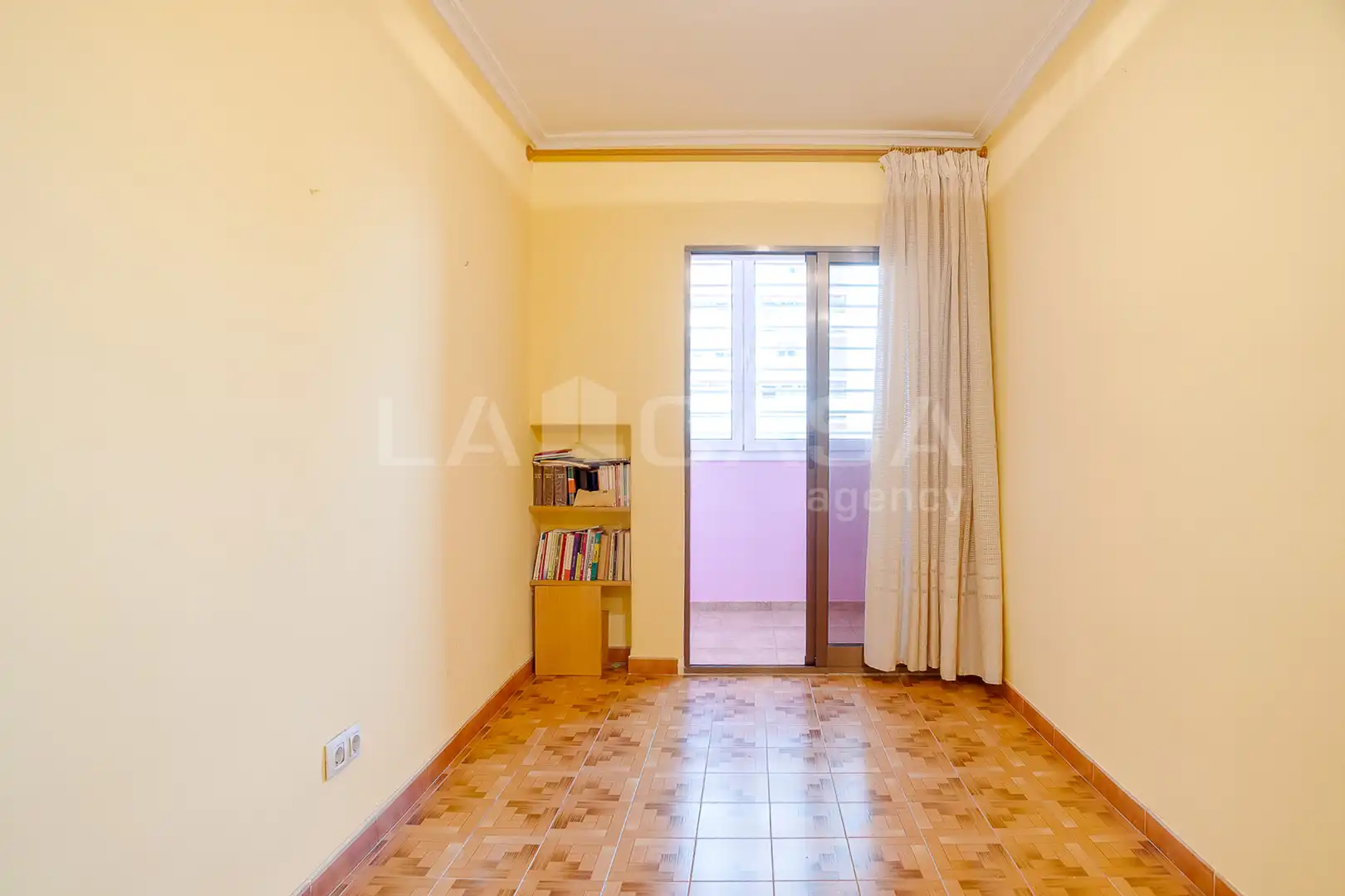 Habitación de Dúplex en venta en Barcelona con Calefacción y Balcón