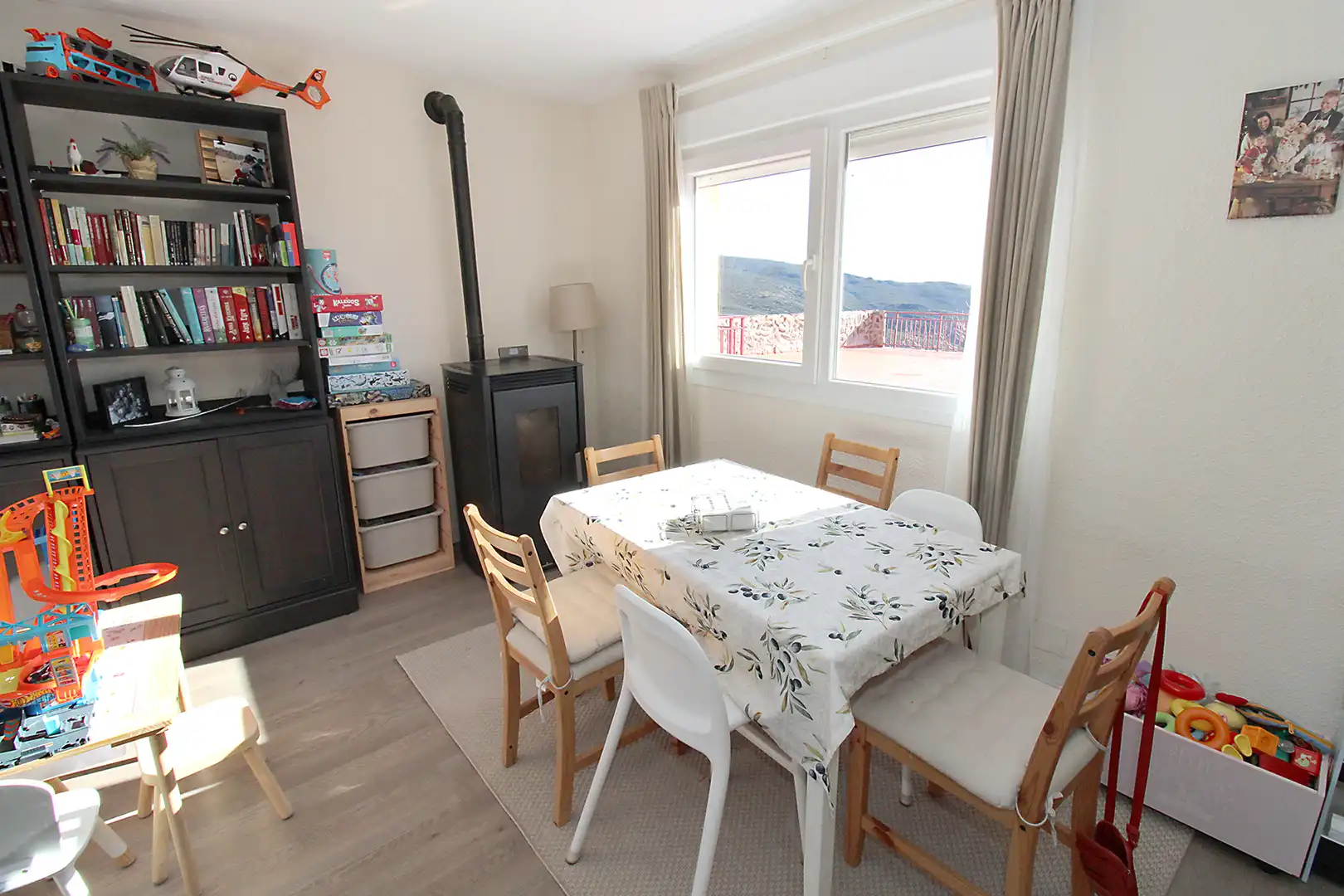 Dining room of Houses for sale in Torremocha de Jarama  with Air Conditioner, Heating and Private garden