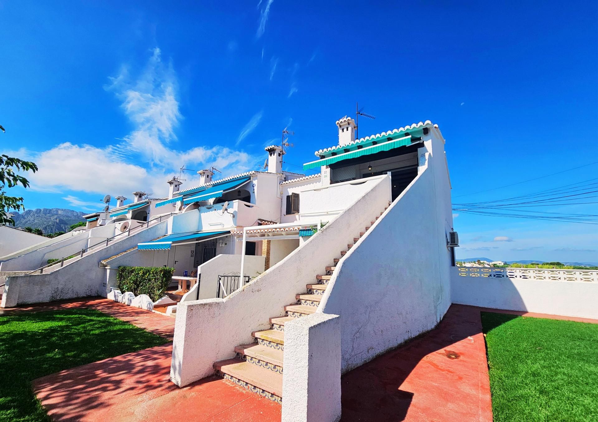 Vista exterior de Apartamento en venta en Dénia con Aire acondicionado, Calefacción y Terraza