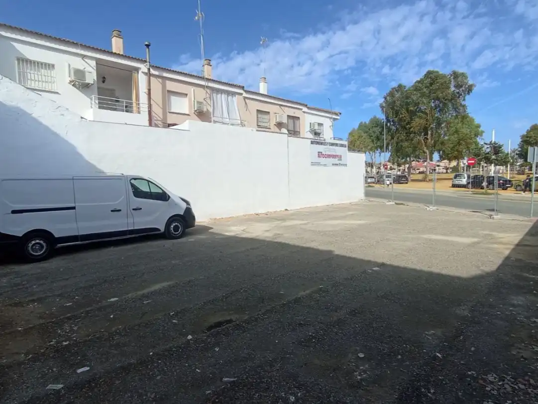 Parkplatz von Residential zum Verkauf in Utrera