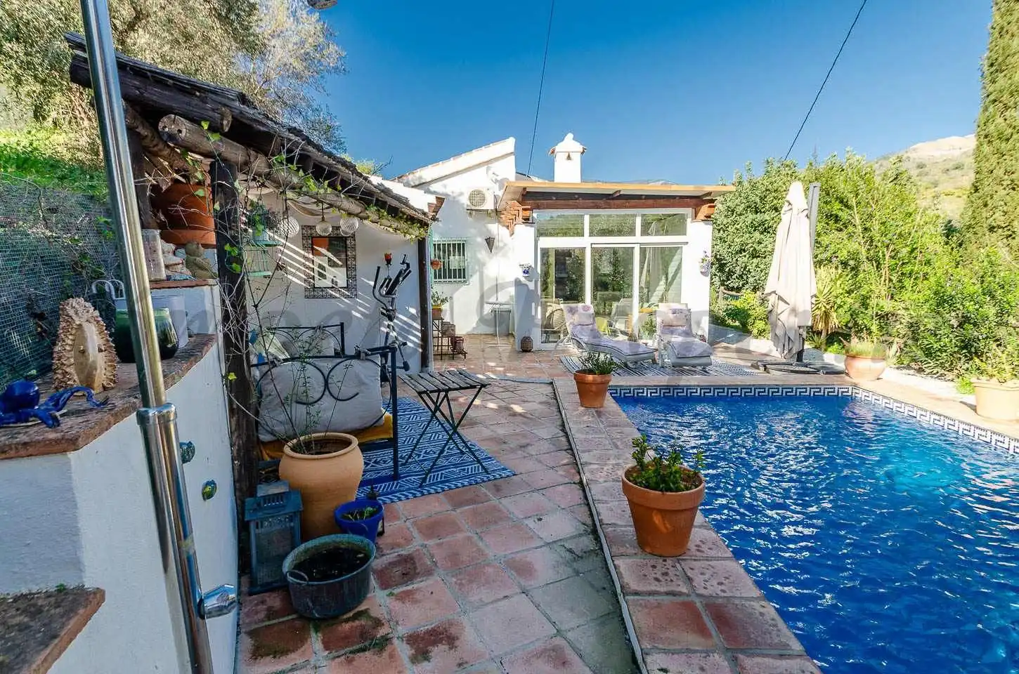 Casa amb piscina en venda a Árchez, imagen 2