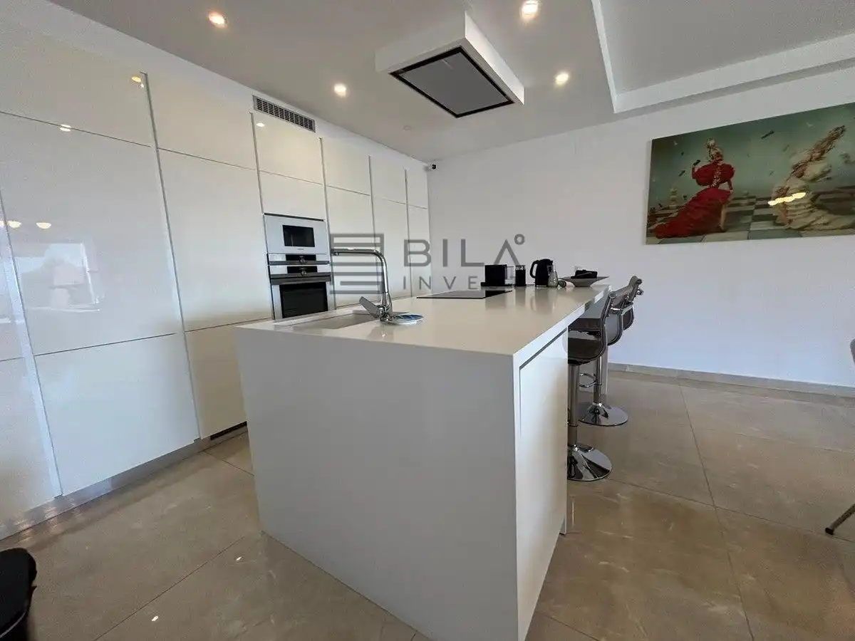Cocina de Casa adosada en venta en Marbella con Aire acondicionado, Terraza y Trastero