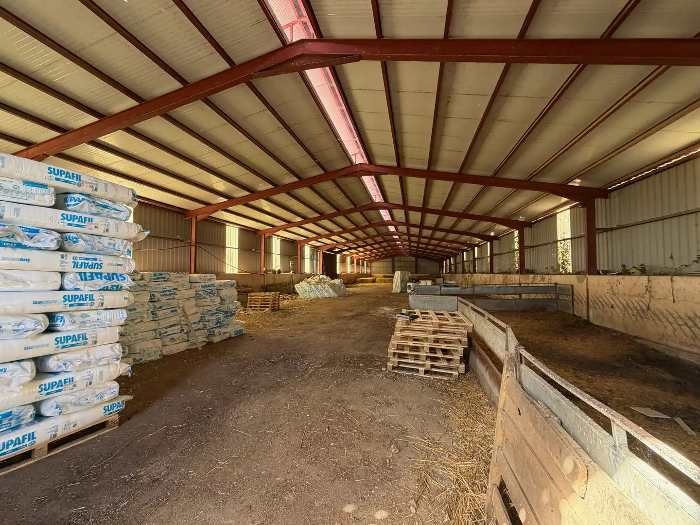 Nau industrial en venda en Sangarcía