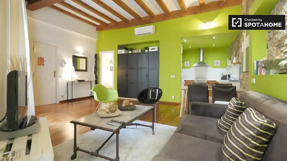 Piso con terraza en alquiler en Ciutat Vella