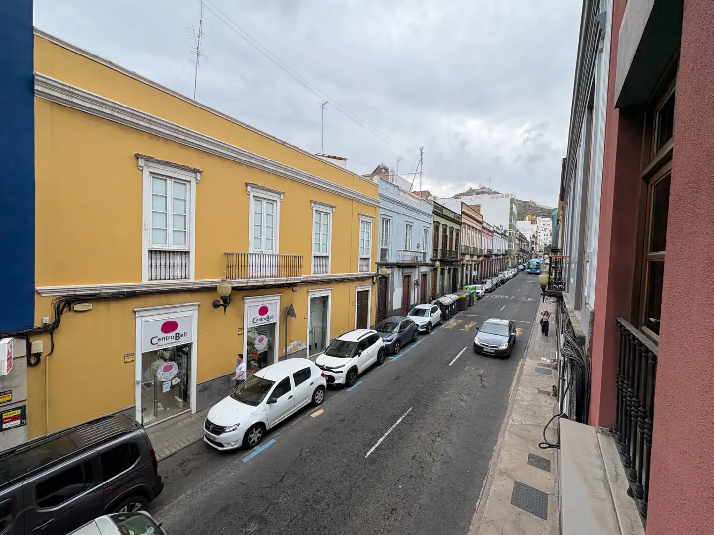 Vista exterior de Piso en venta en Las Palmas de Gran Canaria con Horno y Balcón