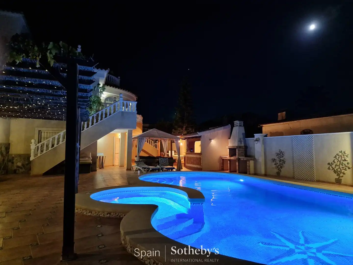 Vista exterior de Casa o chalet en venta en Pilar de la Horadada con Aire acondicionado, Calefacción y Jardín privado