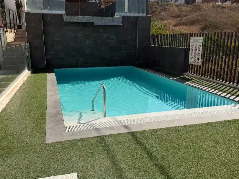 Piscina de Àtic de lloguer en Santa Pola amb Aire condicionat, Piscina i Balcó