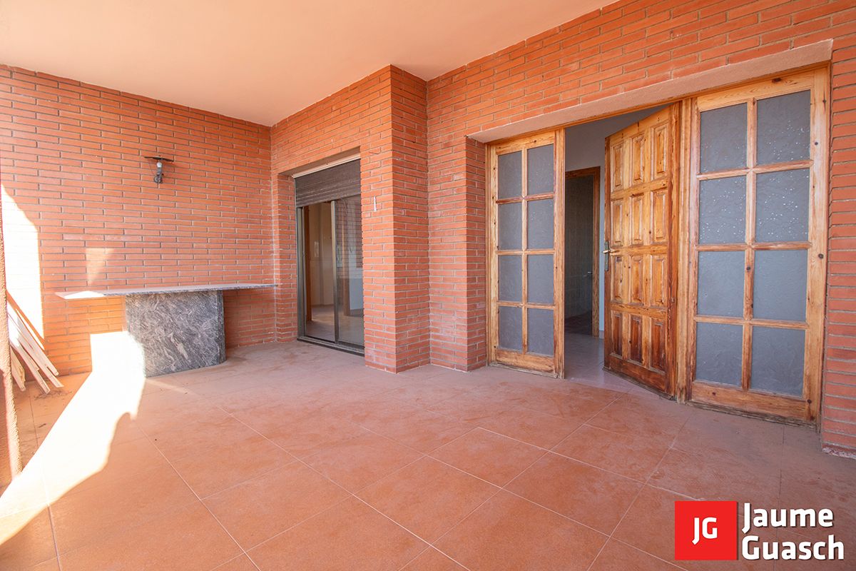 Casa o xalet en venda en La Pobla de Montornès   amb Jardí privat, Terrassa i Alarma