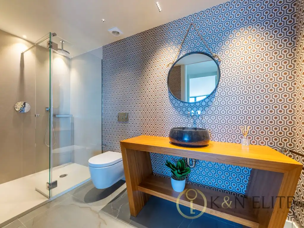 Bathroom of Flat for sale in Benidorm  with Air Conditioner, Heating and Private garden