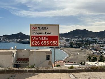Terreny residencial en venda a Calle Calle María Gómez