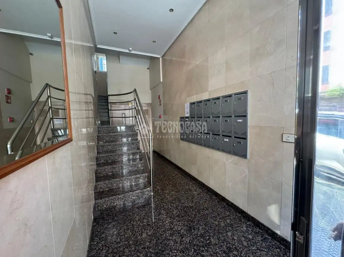 Piso en venta en Bilbao  con Balcón