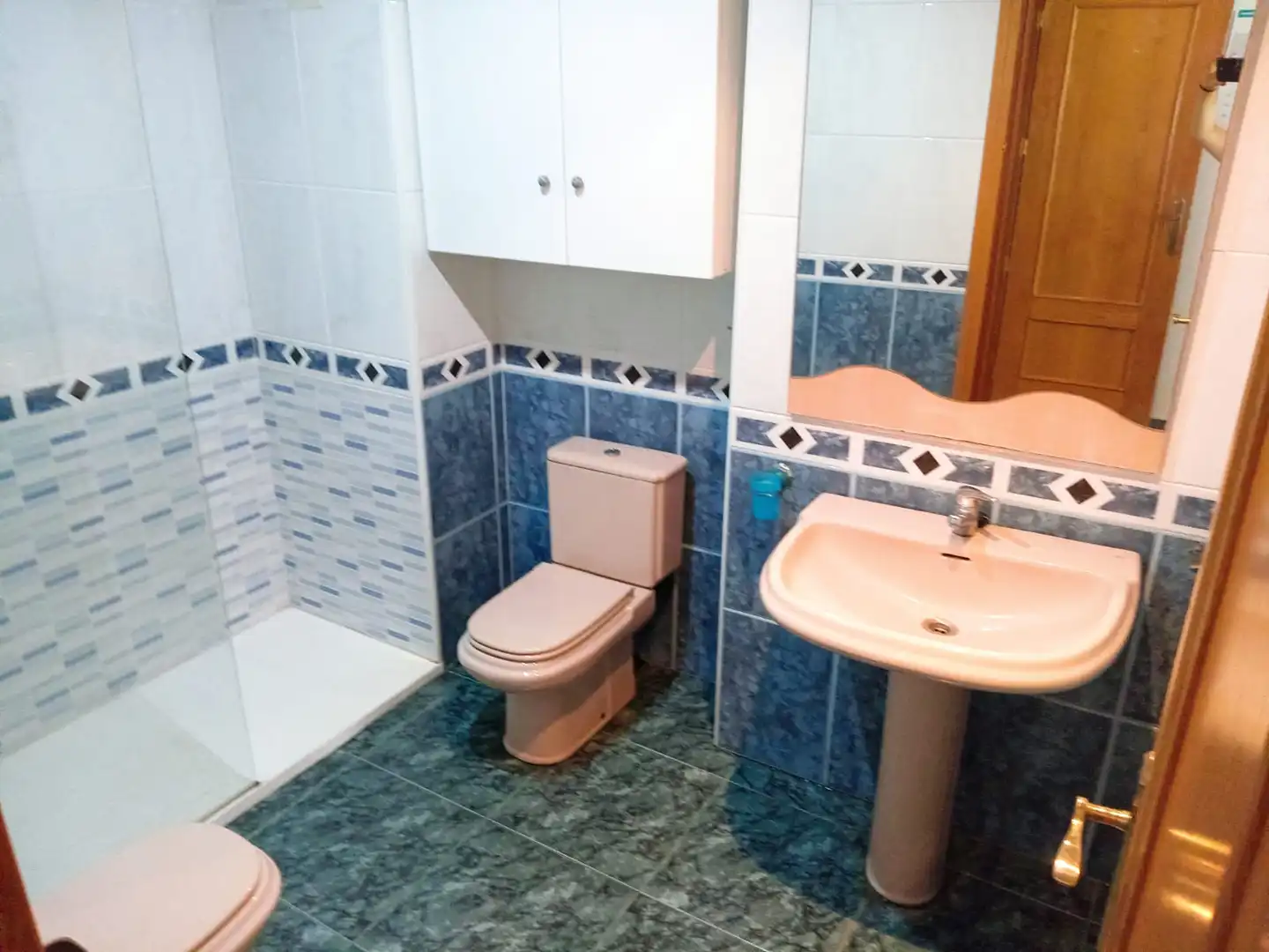 Bathroom of Flat for sale in Murcia  with Air Conditioner, Heating and Storage room