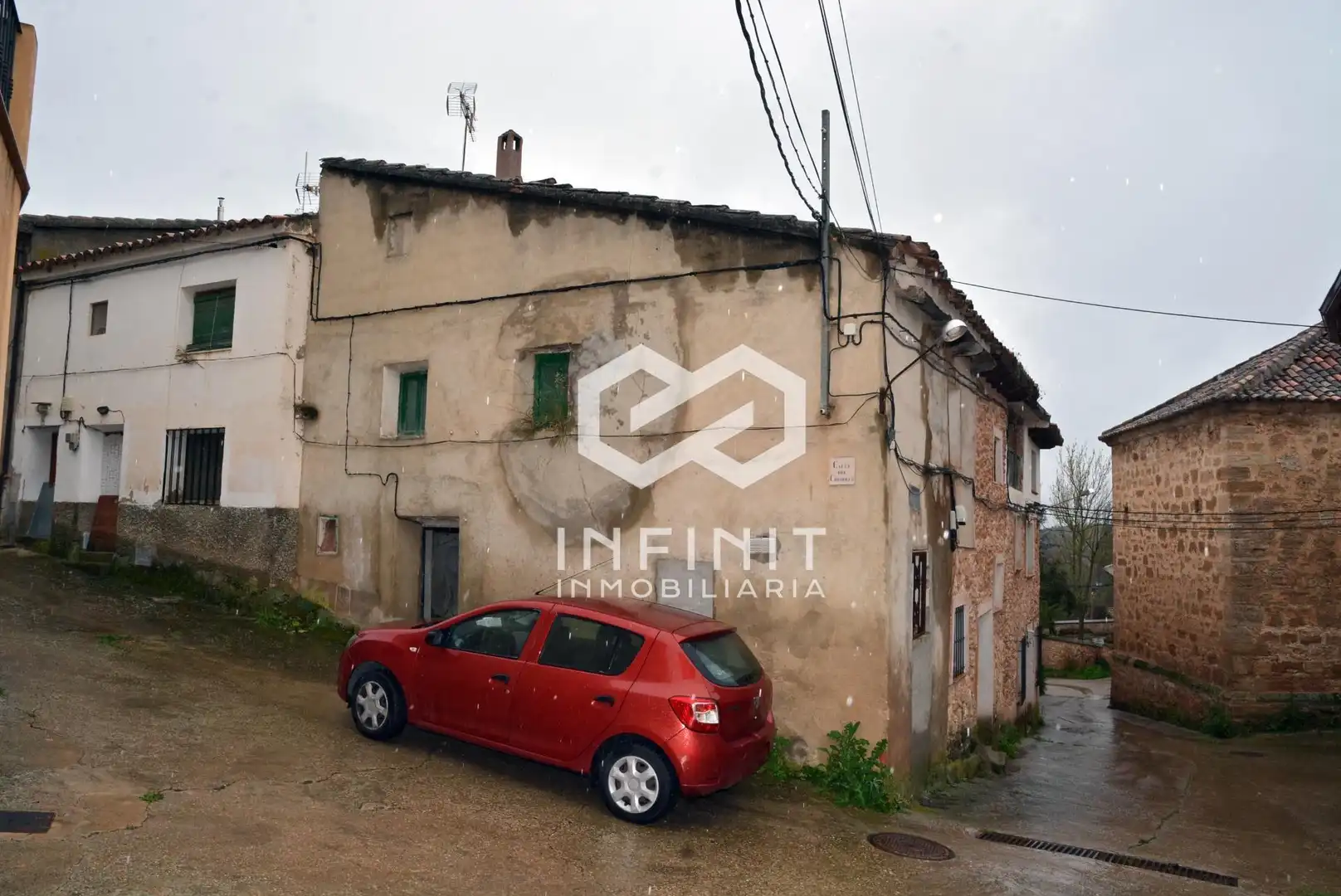 Vista exterior de Casa o chalet en venta en Cifuentes con Terraza
