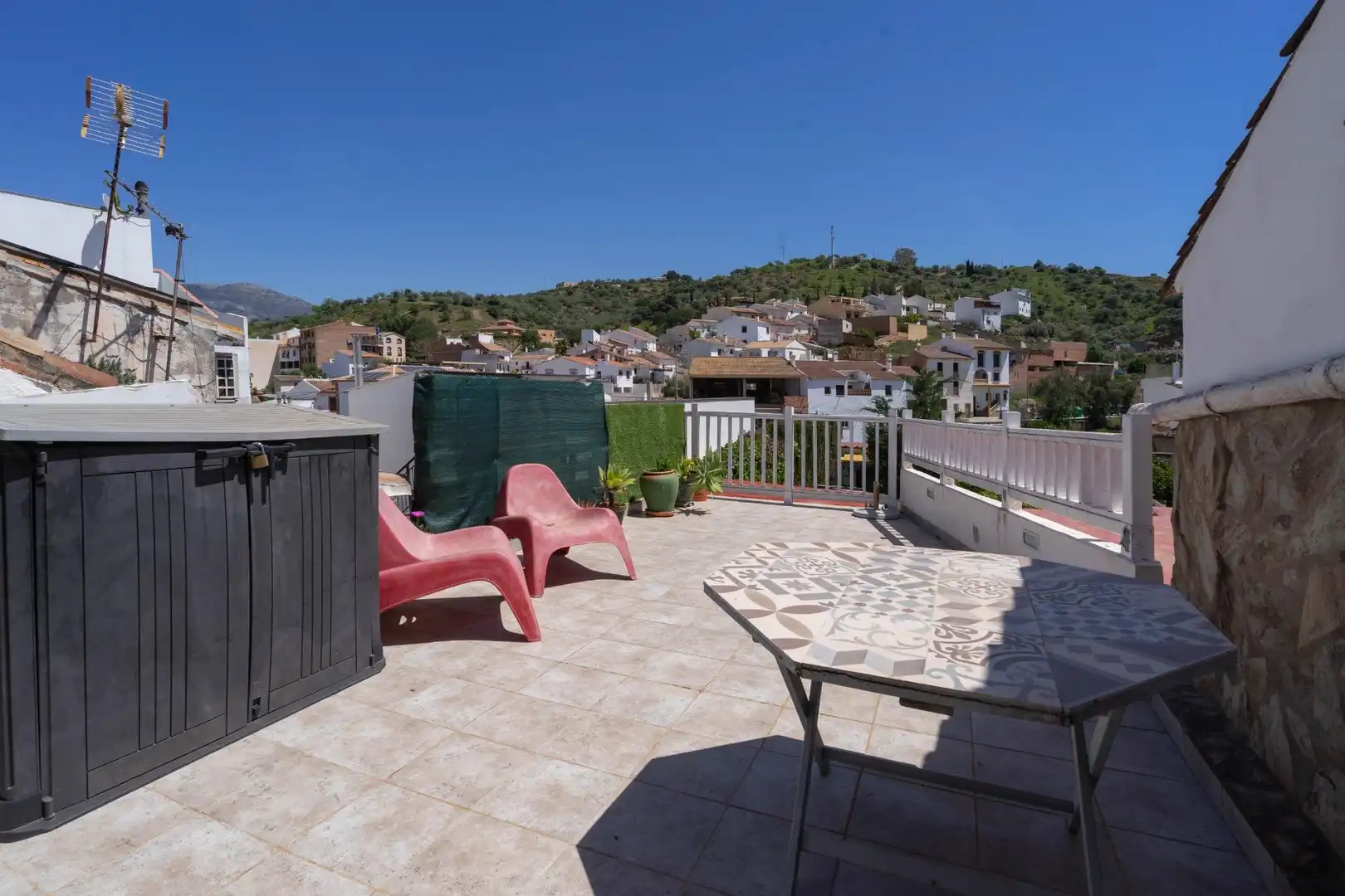 Terrace of Detached homes for rent in Riogordo  with Air Conditioner, Private garden and Terrace