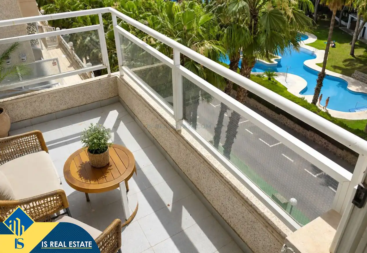 Apartament amb piscina en venda a Orihuela Costa