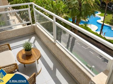 Apartamento con piscina en venta en Orihuela Costa