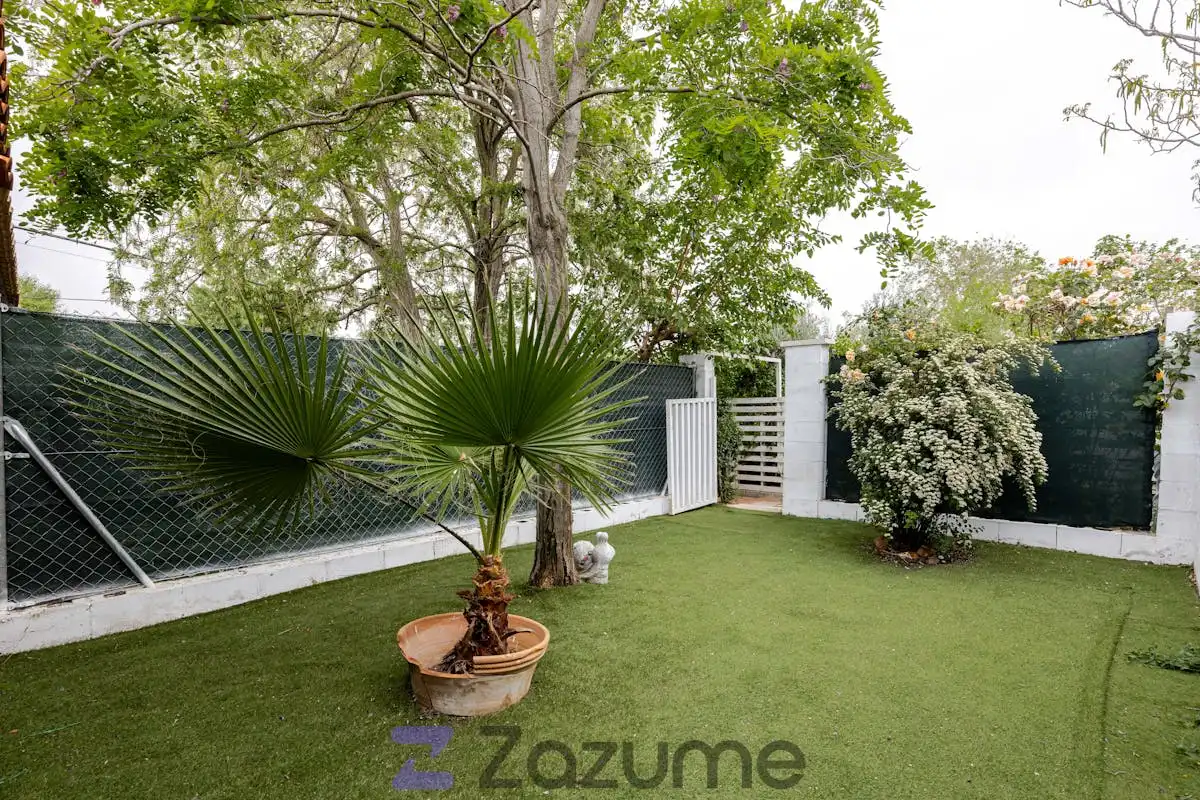 Jardín de Casa adosada de alquiler en Mejorada del Campo con Aire acondicionado, Calefacción y Jardín privado