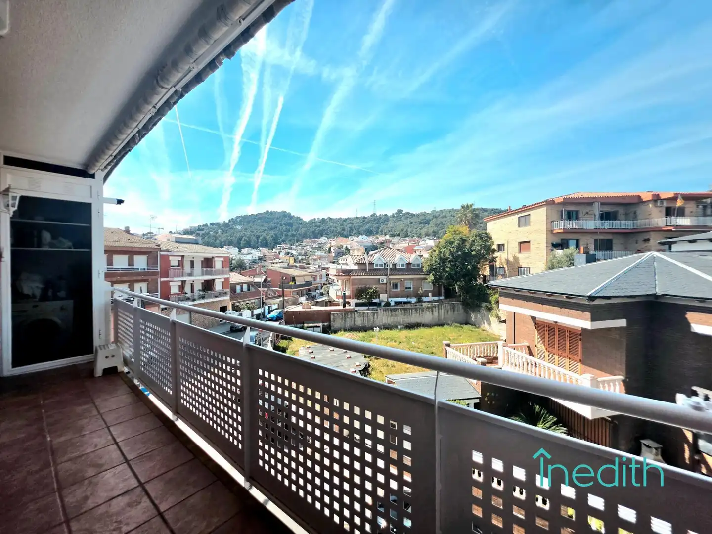 Vista exterior de Pis en venda en Viladecans amb Aire condicionat, Calefacció i Terrassa
